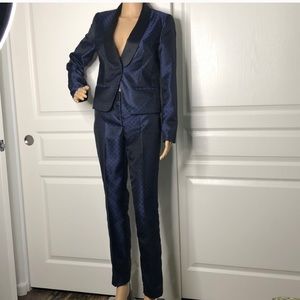 Laundry by shell segal tailored tuxedo. Size 4.